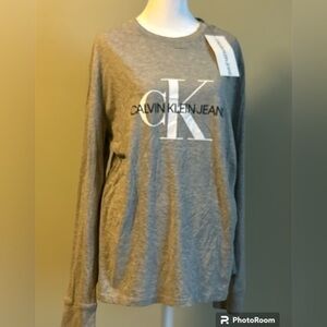 Calvin Klein long sleeve tea size large women’s gray